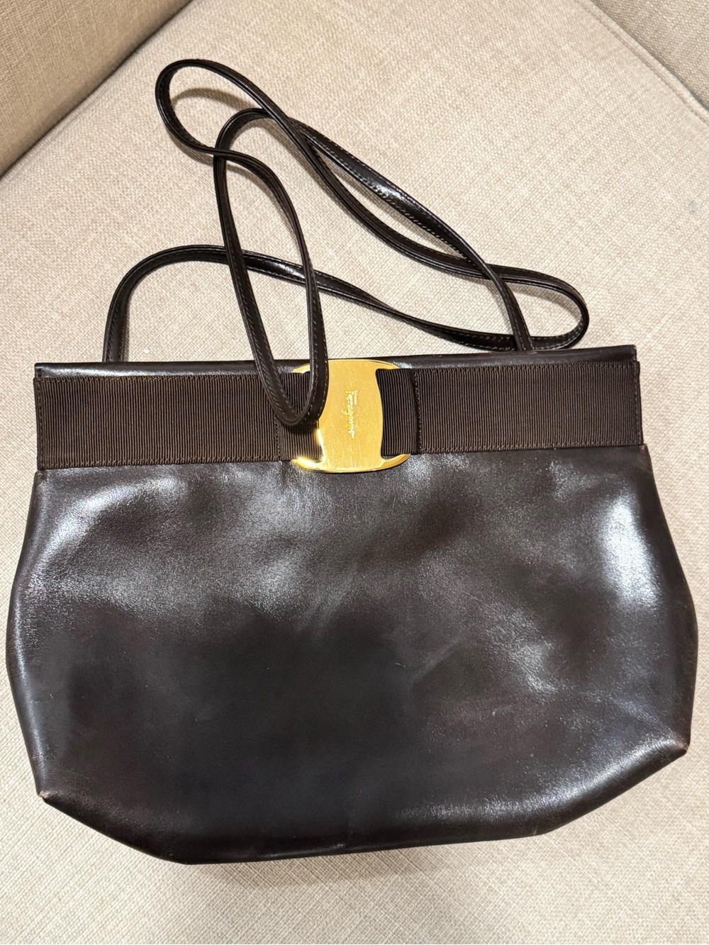 Authentic Salvatore Ferragamo Vara Bow Brown Leather Shoulder Tote Bag